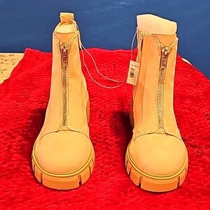 Torrid Sand Front Zip Chelsea Bootie 11WW
